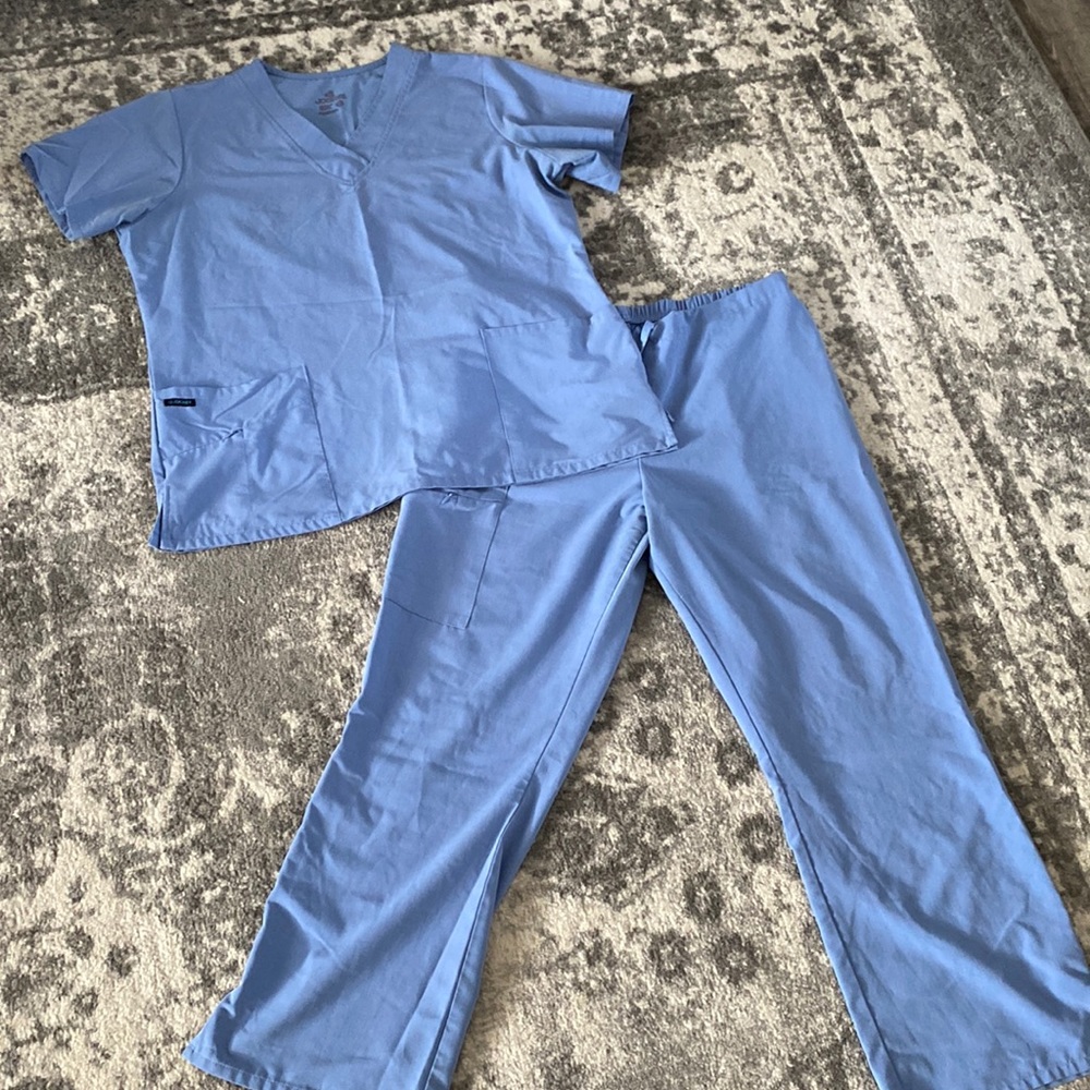 Scrub Set